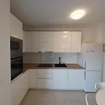 Ena Διαμέρισμα *
